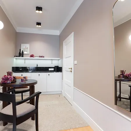 Aparthotel Avanti 4*