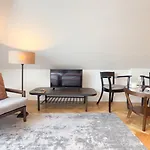 Avanti Aparthotel
