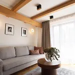 Avanti Aparthotel 3*