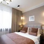 Avanti Aparthotel